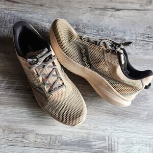 (12.5) Brand new! Men's Saucony Kinvara 14 Athletic Shoes